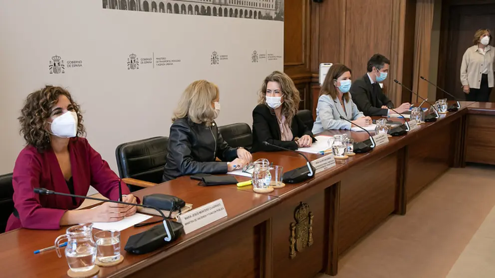 reuni&oacute;n de las ministras de Hacienda, de transportes y de ASuntos Econ&oacute;micos con los representantes del sector transportista./TWITTER MITMA.