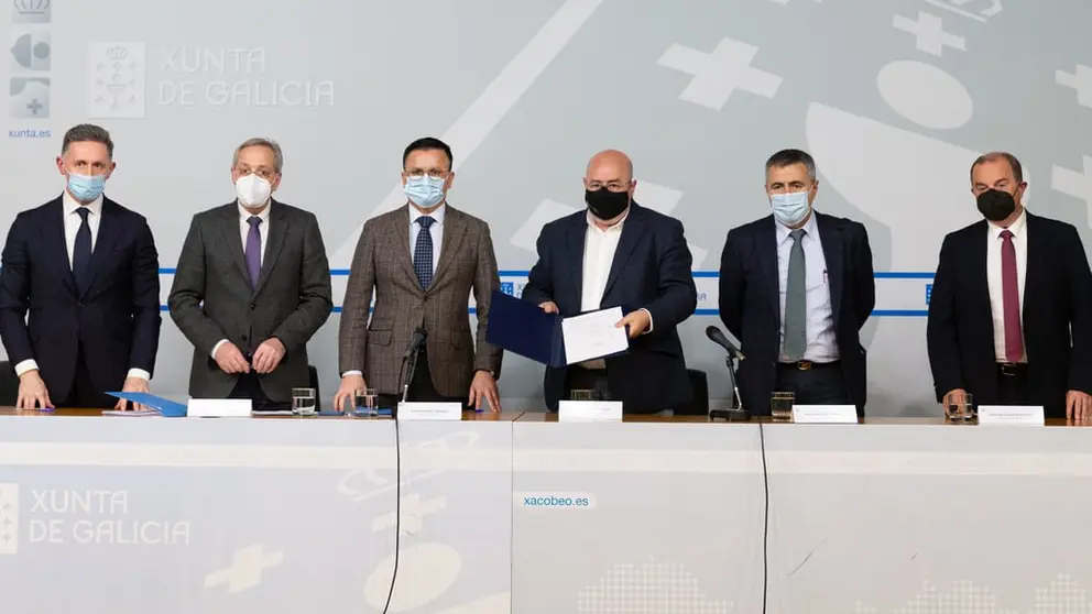 Firma del acuerdo entre la cadena de valor del sector c&aacute;rnico y la IXP Ternera Gallega, en presencial del conselleiro de Medio Rural.