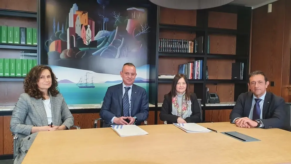 Firma del convenio entre Abanca y el Colegio de Abogados de Vigo.