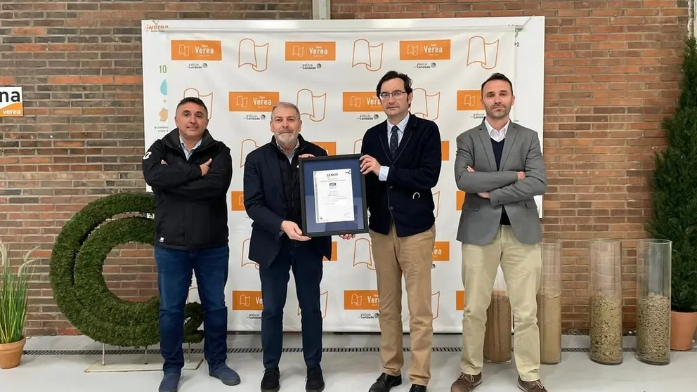 Juan Jos&eacute; L&oacute;pez Mu&ntilde;oz, Luis Verea, Jos&eacute; Rodr&iacute;guez Coello y Miguel &Aacute;ngel Fort&uacute;nez Garea participaron en la entrega del certificado de Gesti&oacute;n 
Minera Sostenible.