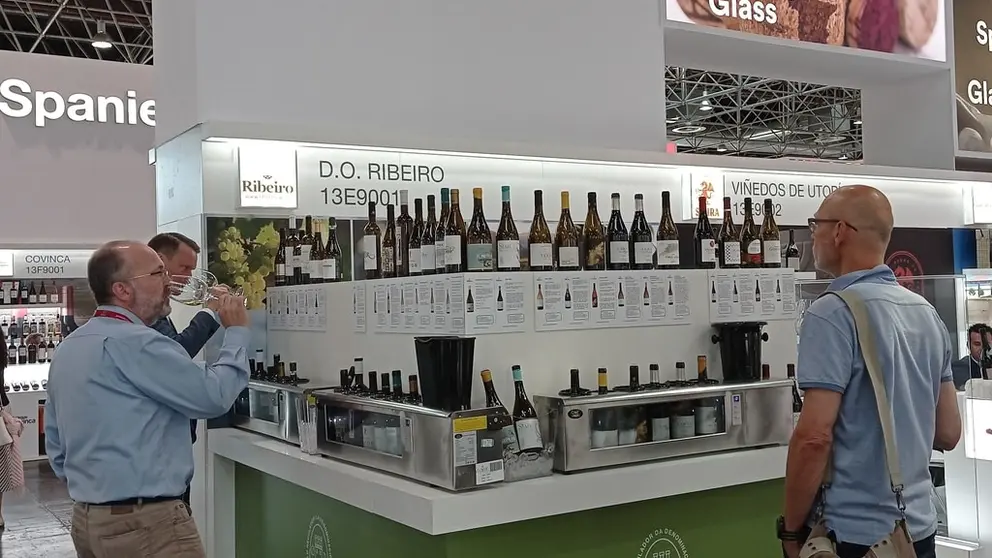 25 vinos de O Ribeiro y 7 bodegas de la D.O. estuvieron presentes en la feria ProWein.