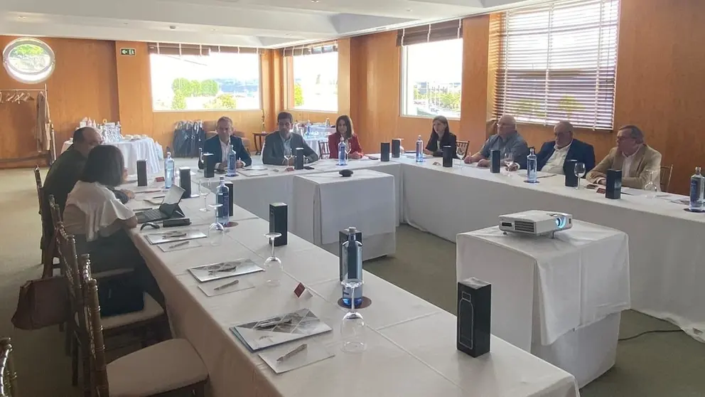La junta directiva de Asime se reuni&oacute; en A Coru&ntilde;a para abordar las negociaciones del convenio colectivo en la provincia.