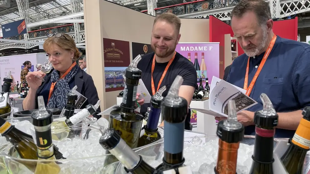 Stand compartido de ACRUAGA en la London Wine Fair.