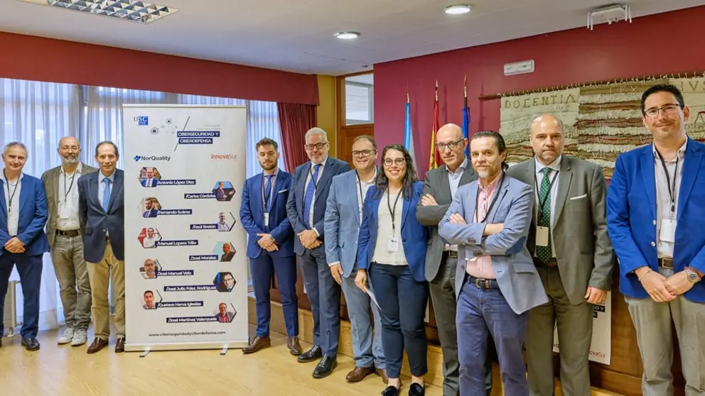 Asistentes a la  I Jornada de Seguridad Digital: Ciberseguridad y Ciberdefensa que organiz&oacute; la USC.