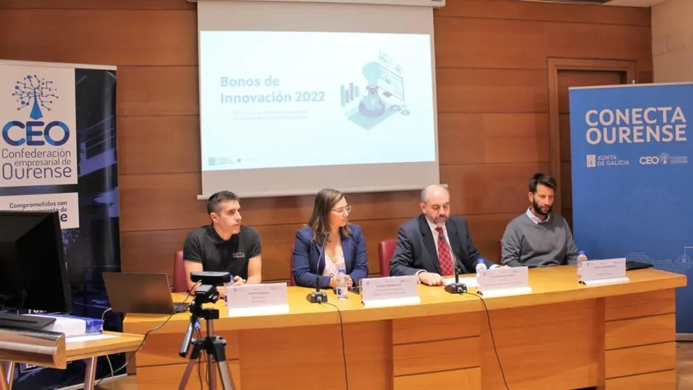 Marcos, Patricia Fern&aacute;ndez, de Gain, David Mart&iacute;nez, de la CEO, y Ant&oacute;n, de Beta Implants, en la jornada sobre los Bonos de Innovaci&oacute;n.