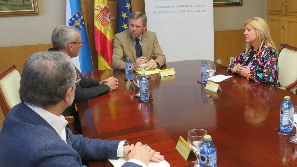 El presidente de Sepes y al gerente de SEA se reunieron con el delegado del Gobierno en Galicia.