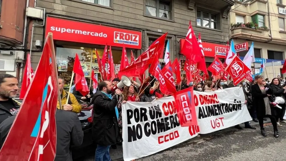 Una concentraci&oacute;n de protesta en el marco de las negociaciones del convenio colectivo del sector del comercio coru&ntilde;&eacute;s.