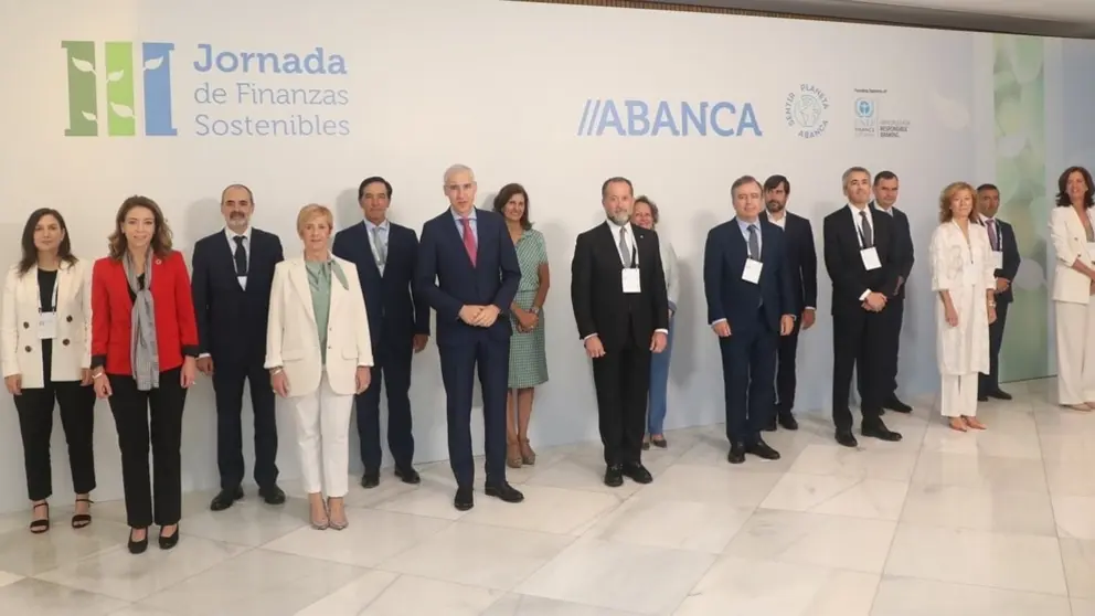 Foto de los ponentes que participaron en la III Jornada de Finanzas Sostenibles.