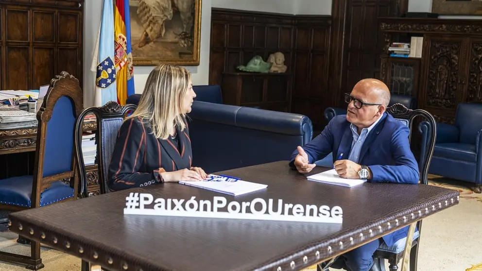 Emma Gonz&aacute;lez, xerente do Inorde, e Manuel Baltar, presidente da Deputaci&oacute;n de Ourense./A.PAZ.