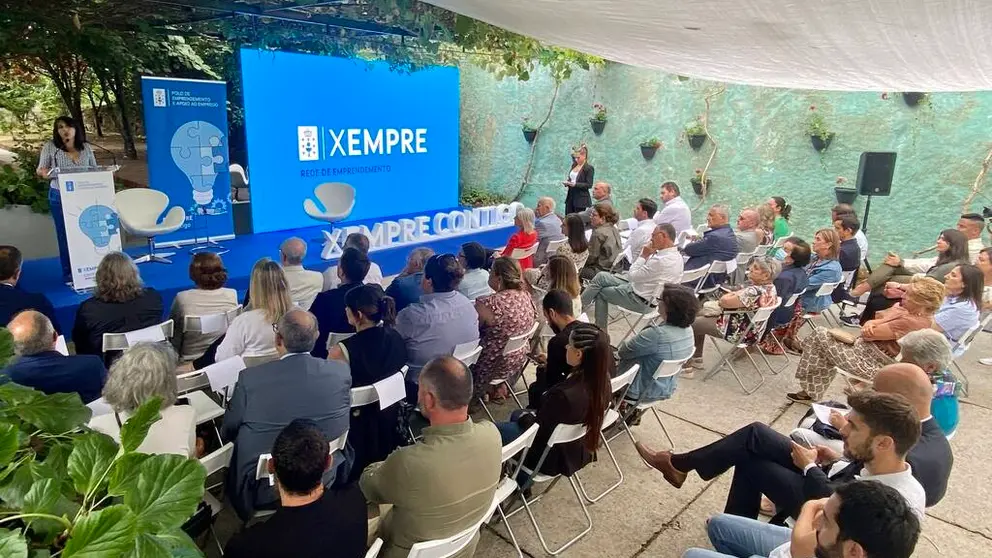 Mar&iacute;a Jes&uacute;s Lorenzana inaugur&oacute; el Polo de Emprendimiento de Silleda.