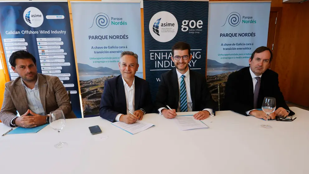 Representantes de GOE-Asime y de BlueFloat Energy y SENER Renewable Investments, en la firma del memorandum de entendimiento, en A Coru&ntilde;a.