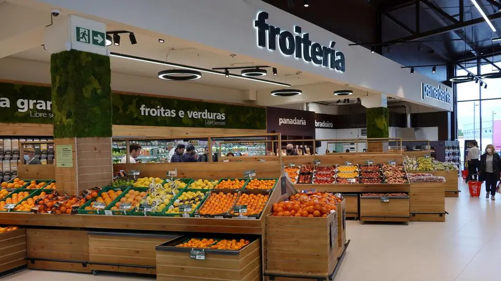 M&aacute;s de 660 profesionales trabajan en la secci&oacute;n de fruter&iacute;a de las ense&ntilde;as de Gadisa retail.