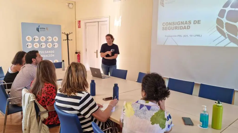 Asime oferta cursos en sus sedes de Vigo, Nar&oacute;n y Lugo y en formato online.