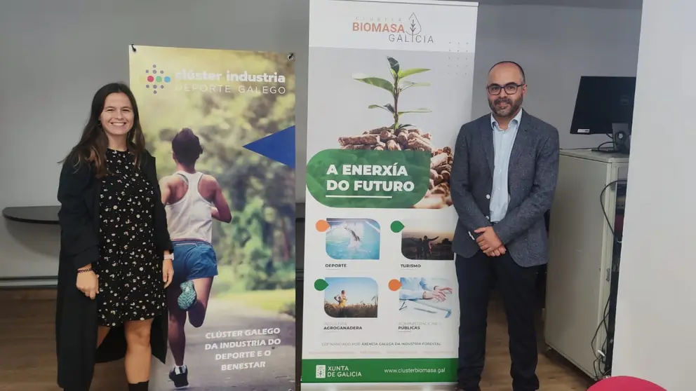 Sof&iacute;a Toro, gerente del Cl&uacute;ster Cl&uacute;ster Galego da Industria do Deporte e o Benestar, y Francisco &Aacute;lvarez, presidente del Cl&uacute;ster de la Biomasa.
