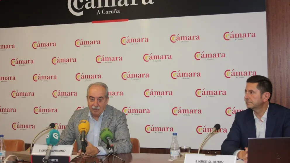 Antonio Couceiro y Manuel Galdo presentaron el Plan Operativo Anual de la C&aacute;mara de A Coru&ntilde;a para 2023.
