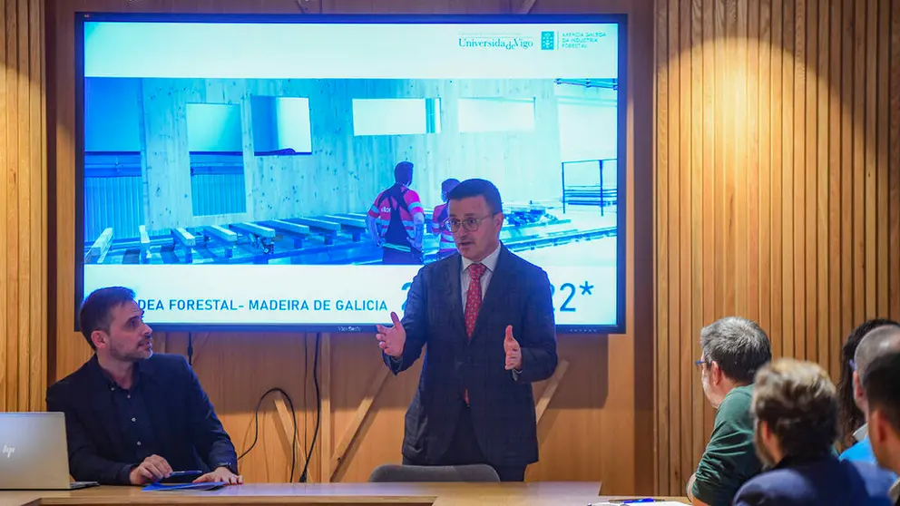 Presentaci&oacute;n del estudio sobre la industria forestal gallega en 2021./DUVI.