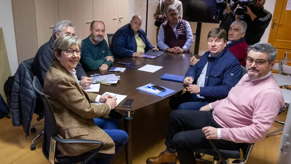 A conselleira do Mar, Rosa Quintana, xunto co director xeral de Pesca, Acuicultura e Innovaci&oacute;n Tecnol&oacute;xica, Antonio Basanta, asistir&aacute; &aacute; reuni&oacute;n da Comisi&oacute;n sectorial do cerco para analizar o resultado das negociaci&oacute;ns dos totais admisibles de capturas (TAC) e cotas pesqueiras para 2023. 

foto xo&aacute;n crespo
