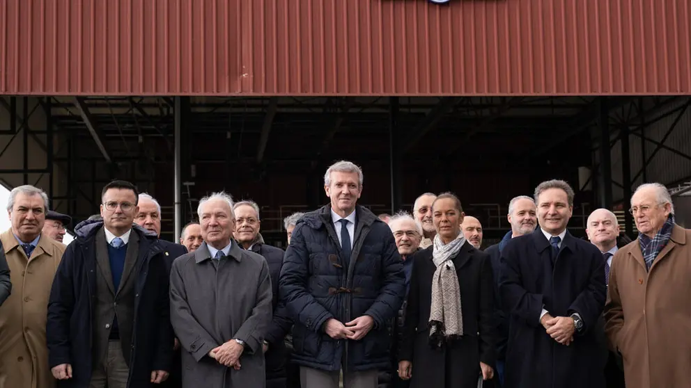 El presidente de la Xunta visit&oacute; las nuevas instalaciones de Reny Picot en Outeiro de Rei./DAVID CABEZ&Oacute;N.