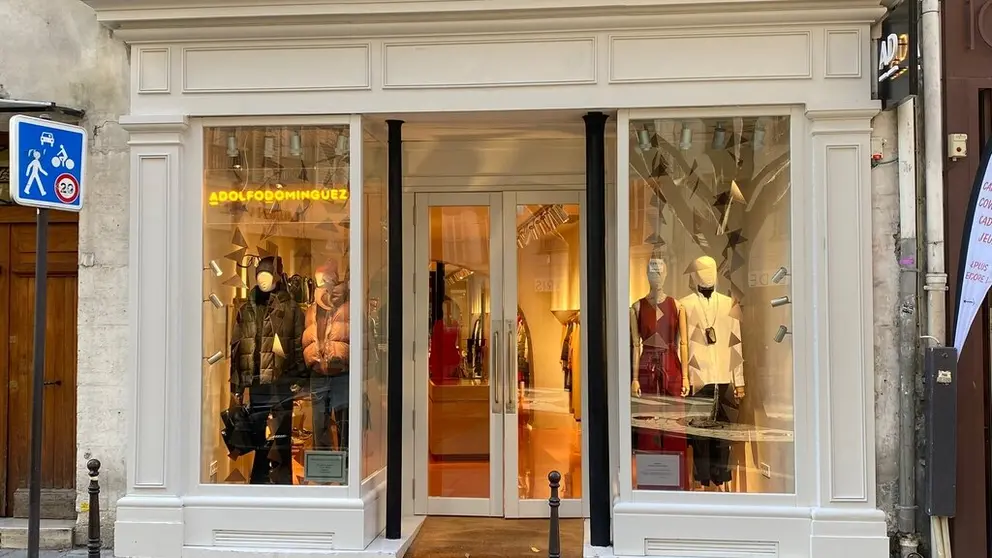Tienda de Adolfo Dom&iacute;nguez en Paris./ADOLFO DOM&Iacute;NGUEZ.
