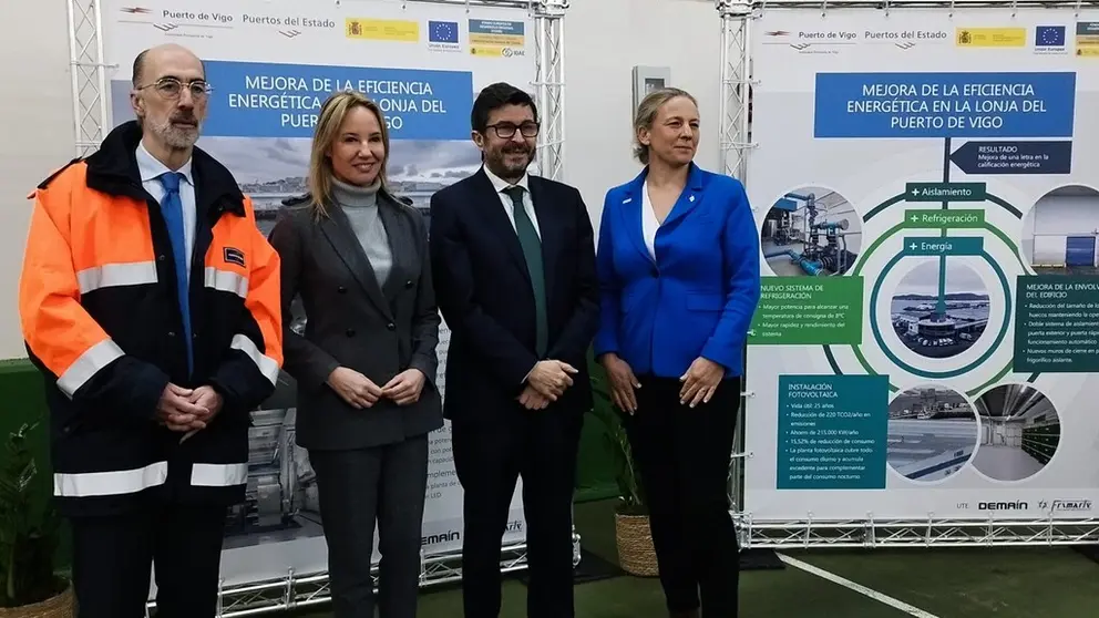 El presidente de la Autoridad Portuaria de Vigo, la delegada de la Xunta en Vigo, el presidente de Puertos del Estado y la .
