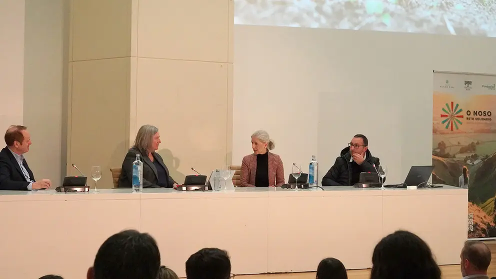 Representantes de la Fundaci&oacute;n Bot&iacute;n, Fundaci&oacute;n Roberto Rivas y Fundaci&oacute;n Amicos presentaron la iniciativa "O noso reto solidario".