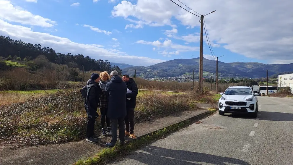 La gerente de SEA, Beatriz Sestayo, visit&oacute; el pol&iacute;gono de Mondo&ntilde;edo.