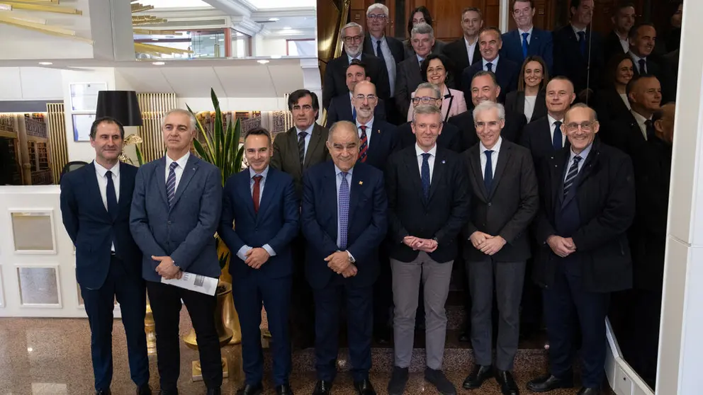 El comit&eacute; ejecutivo de Navalia  suma 23 miembros entre empresas e instituciones.