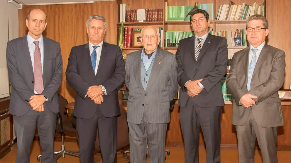 Patronos de la Fundaci&oacute;n Caixa Rural Galega Tom&aacute;s Notario Vacas.