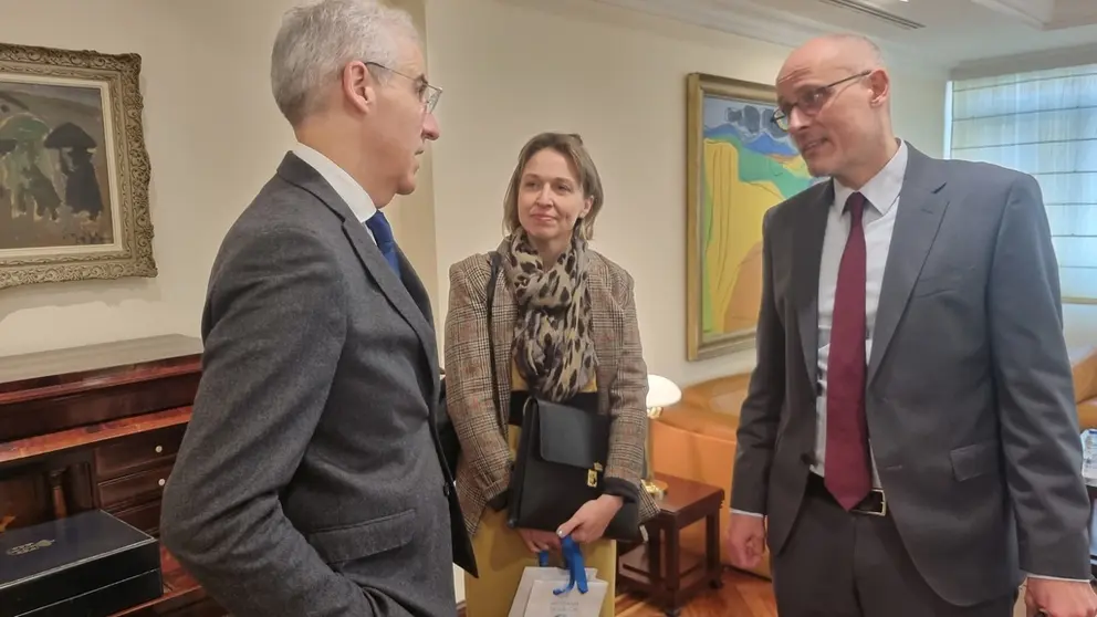 El vicepresidente primero de la Xunta, Francisco Conde, se reuni&oacute; con el embajador dan&eacute;s, Michael