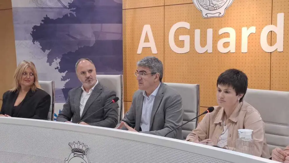 La gerente de SEA, el delegado de la Zona Franca de Vigo, el alcalde de A Guarda y la alcaldesa de O Rosal.