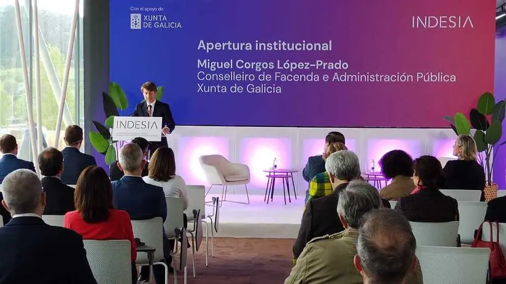 El conselleiro de Facenda e Administraci&oacute;n P&uacute;blica, Miguel Corgos, en la inauguraci&oacute;n de la jornada sobre la IA en el sector industrial, en Santiago.