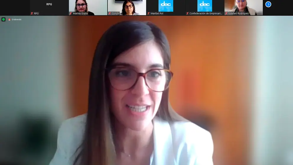 Laura Casal, directora de Consultor&iacute;a de Riesgos de MatErh, gui&oacute; el webinar.