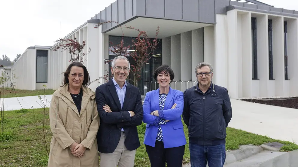 M&oacute;nica Valladares, Jos&eacute; Manuel Vilari&ntilde;o, Carme Pamp&iacute;n y Daniel, de la junta directiva de Bioga.