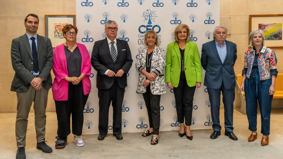 La presentaci&oacute;n de EmpleaLab cont&oacute; con la presidenta de la Fundaci&oacute;n CEOE, F&aacute;tima B&aacute;&ntilde;ez, la secretaria xeral de Apoio ao Emprego, Covadonga Toca, la directora de C&aacute;ritas, Mar&iacute;a Tabar&eacute;s, y el presidente de la CEG, Juan Manuel Vieites
