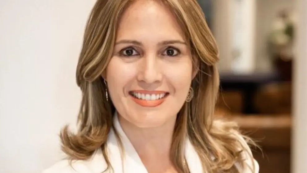 Lucy Amigo seguir&aacute; al frente del Colegio de Economistas de Pontevedra.