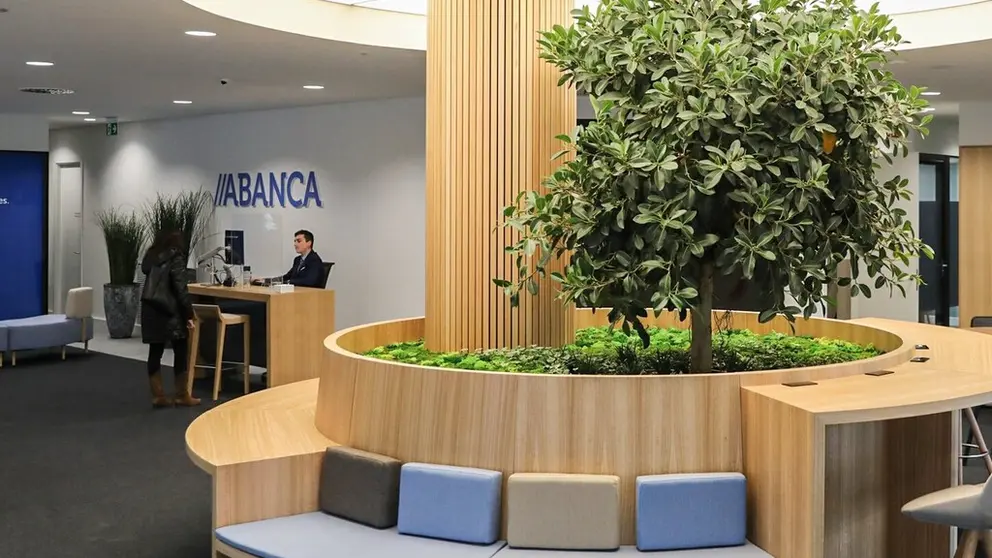 Oficina de Abanca construida en base a criterios sostenibles.