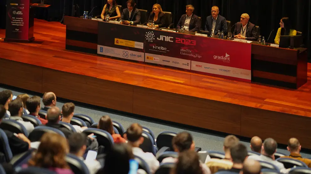 Inauguraci&oacute;n de las  VIII Jornadas Nacionales de Investigaci&oacute;n en Ciberseguridad, que se desarrollan en Vigo.