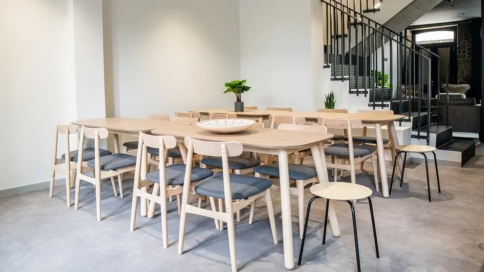 Una de las zonas comunes del Coliving Compostela.