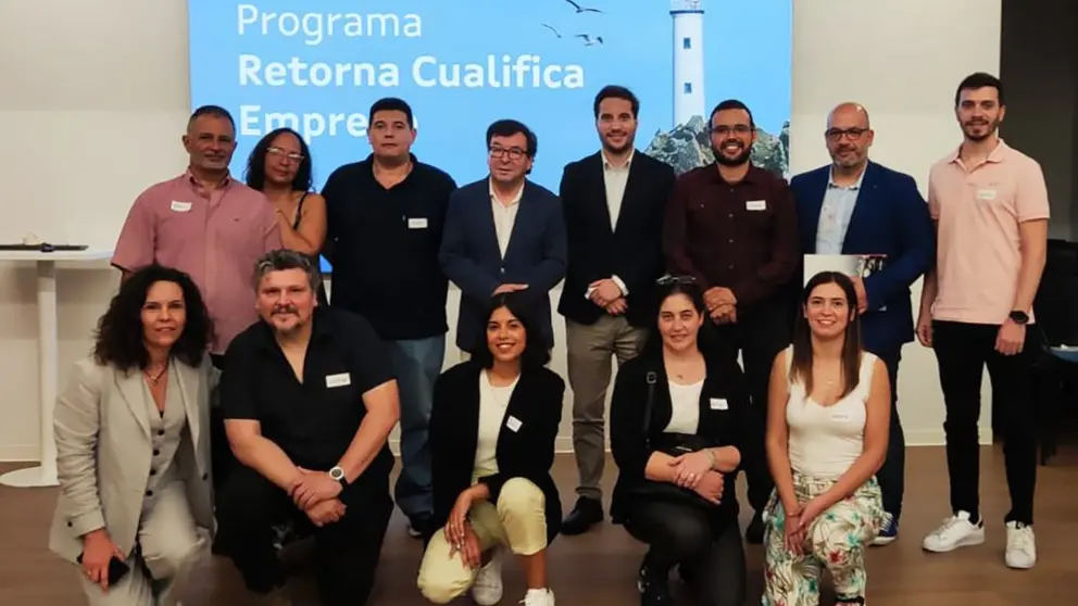 Beneficiarios del Programa Retorna Cualifica Emrpego.