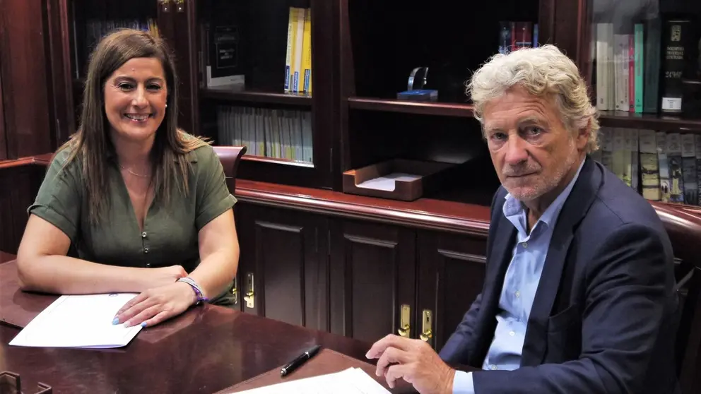 Firma del acuerdo de colaboraci&oacute;n entre Naturgy y el C&iacute;rculo de Empresarios de Galicia.
