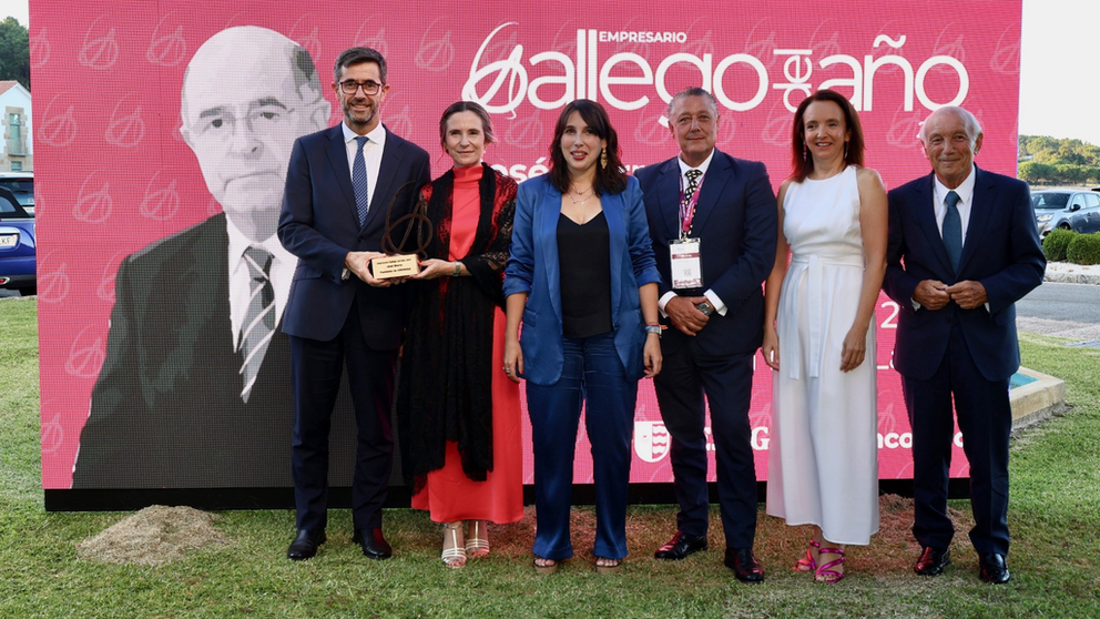 Entrega del Premio Empresario Gallego del A&ntilde;o durante la celebraci&oacute;n de O Encontro.