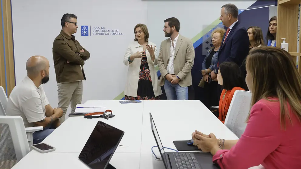 Vista da conselleira de Promoci&oacute;n do Emprego e Igualdade, Elena Rivo, ao polo R&iacute;as Altas e Arco &auml;rtabro.