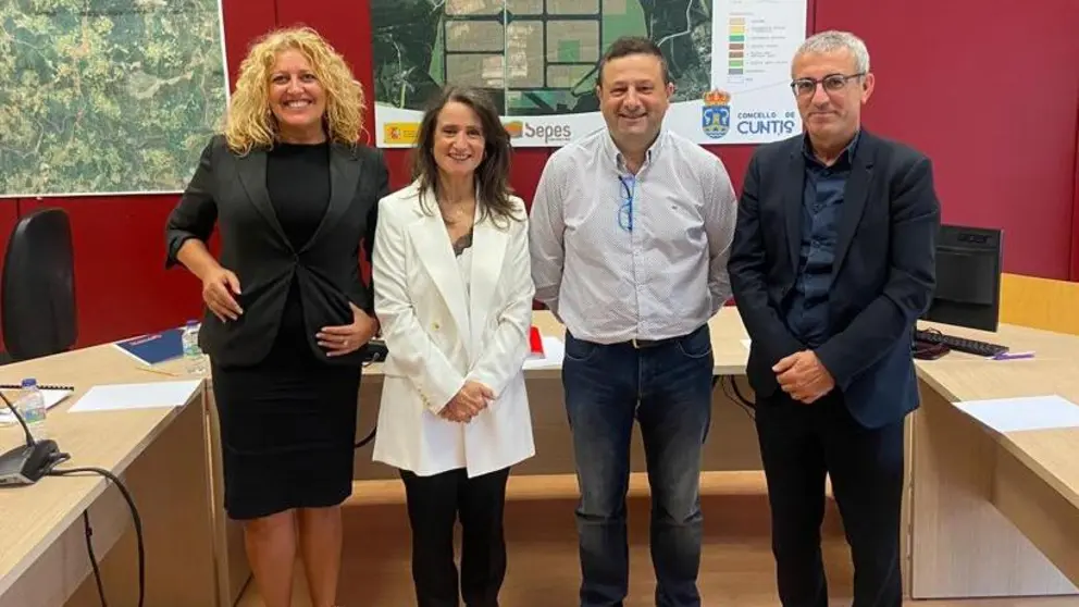 Beatriz Sestayo, Ana Mej&iacute;as, y Fidel constituyeron la comisi&oacute;n de seguimiento del pol&iacute;gono de A Ran, en Cuntis.