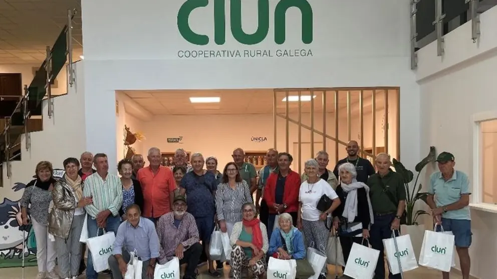 Visita da delegaci&oacute;n mallorquina &aacute;s instalaci&oacute;sn de CLUN.