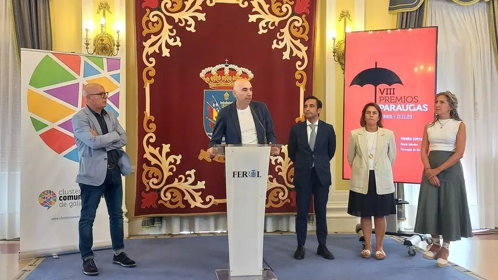 Presentaci&oacute;n de la pr&oacute;xima edici&oacute;n de los Premios Paraugas en el Concello de Ferrol.