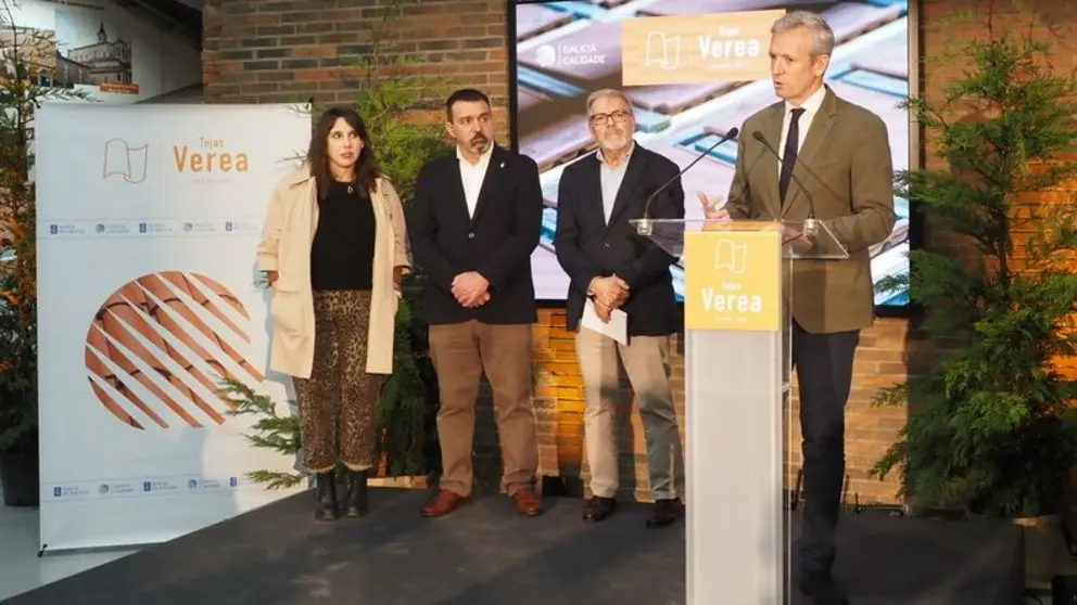 Inauguraci&oacute;n de la nueva l&iacute;nea de producci&oacute;n de la empresa Tejas Verea.