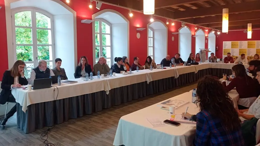 La D.O. R&iacute;as Baixas reuni&oacute; a sus bodegas para planificar sus acciones promocionales internacionales en 2024.