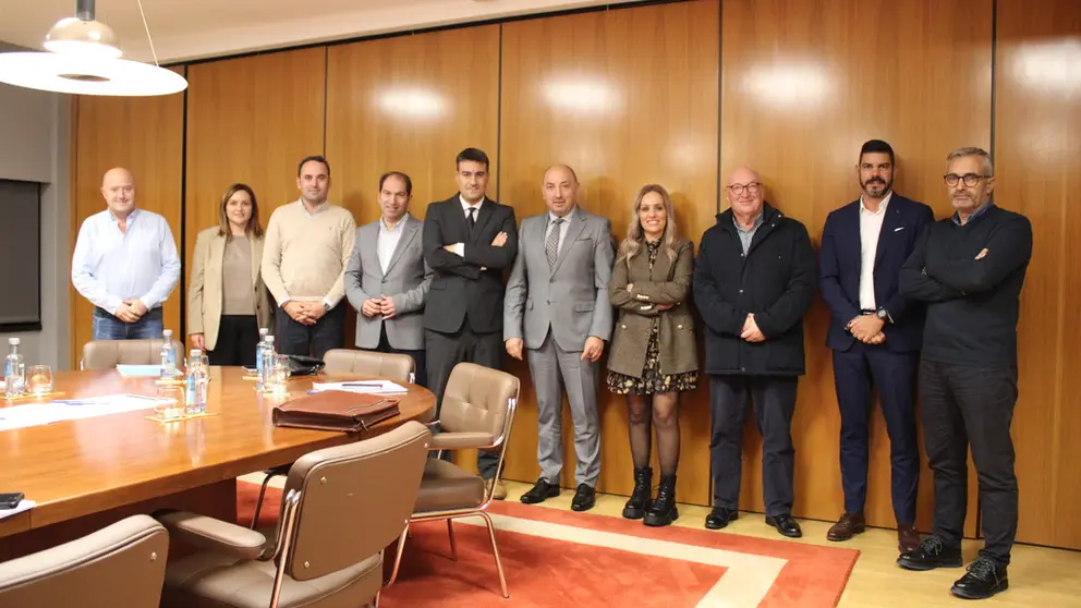 Presentaci&oacute;n de la gu&iacute;a sobre la creaci&oacute;n de entidades de gesti&oacute;n y mantenimiento de Parques