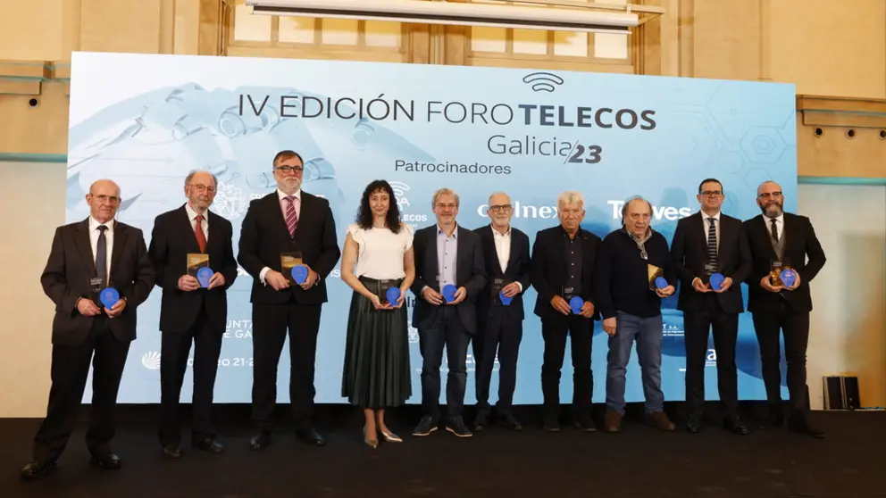 Galardonados con los Premios Ense&ntilde;o en el IV Foro Telecos./CEDIDA.