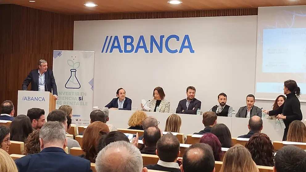 Imagen del encuentro "Invertir en ciencia s&iacute; es rentable" celebrada en 2023.